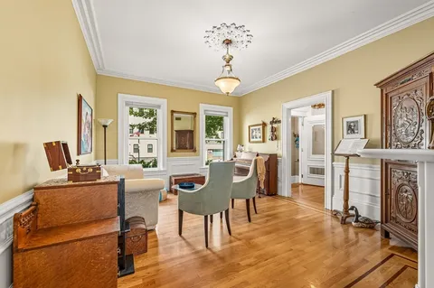 $2,199,000 | 583 East Broadway, Boston, MA 02127