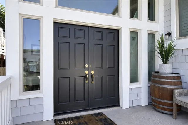 a view of a entryway of a house
