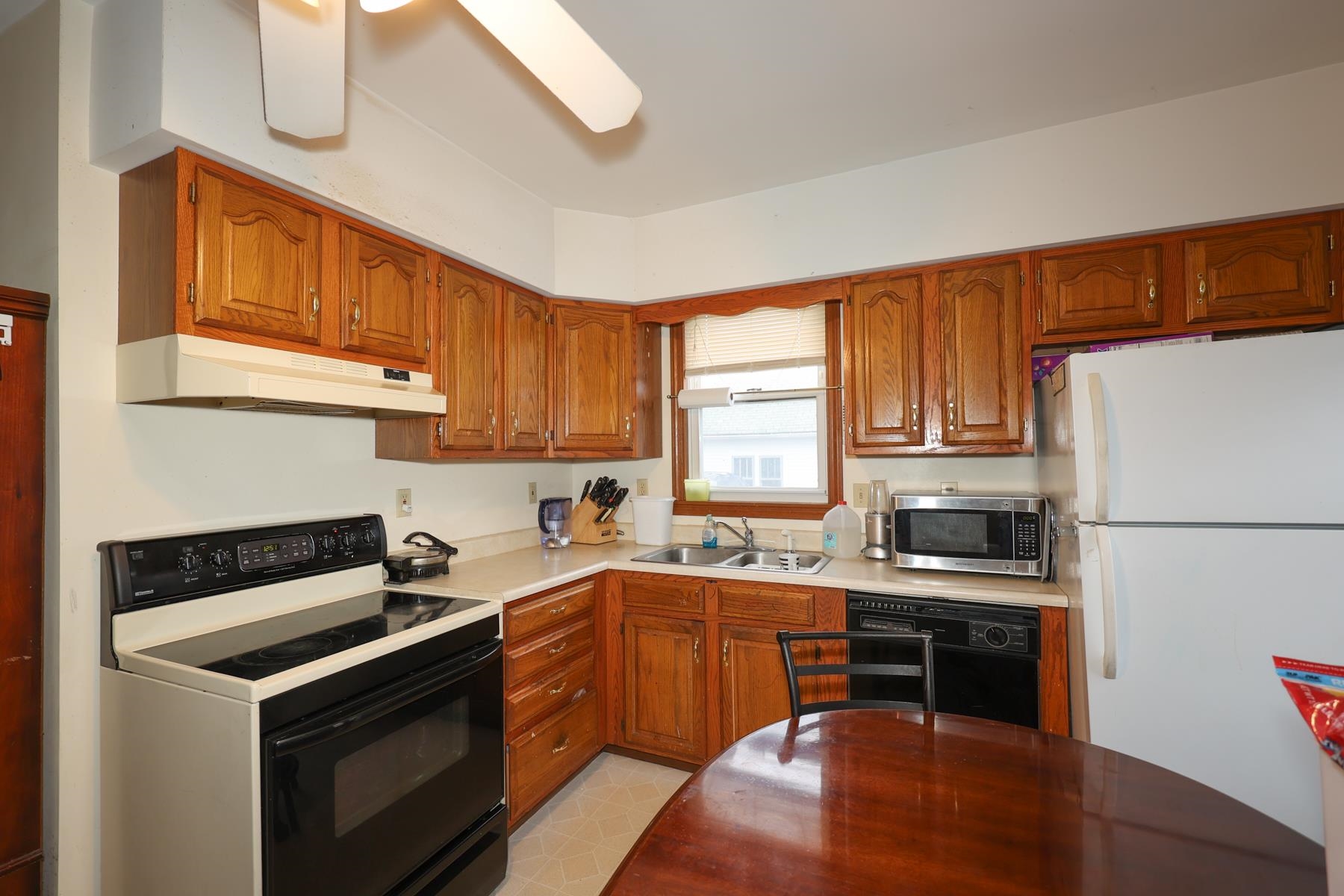 39 Joliette Street Manchester, NH 03102 - Photo 13 of 25 Gallery Image 13