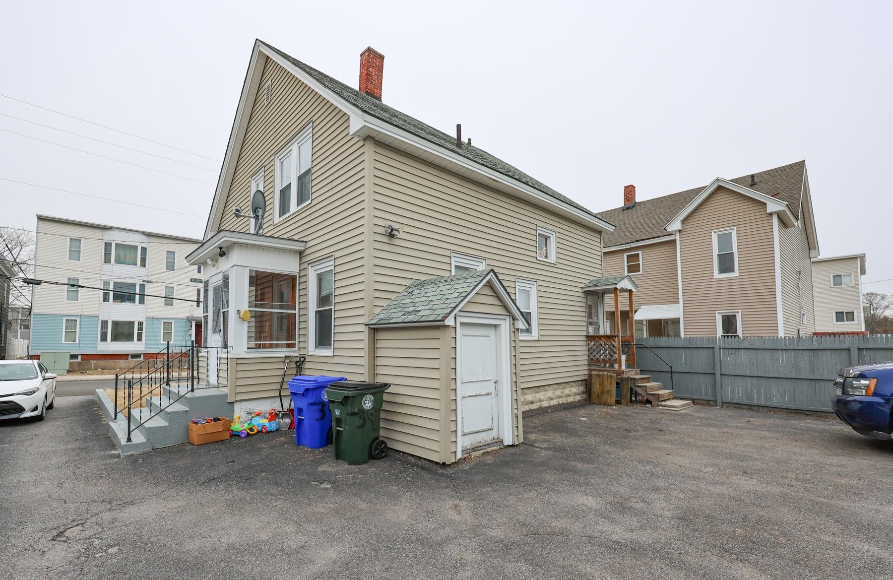 39 Joliette Street Manchester, NH 03102 - Photo 5 of 25 Gallery Image 5
