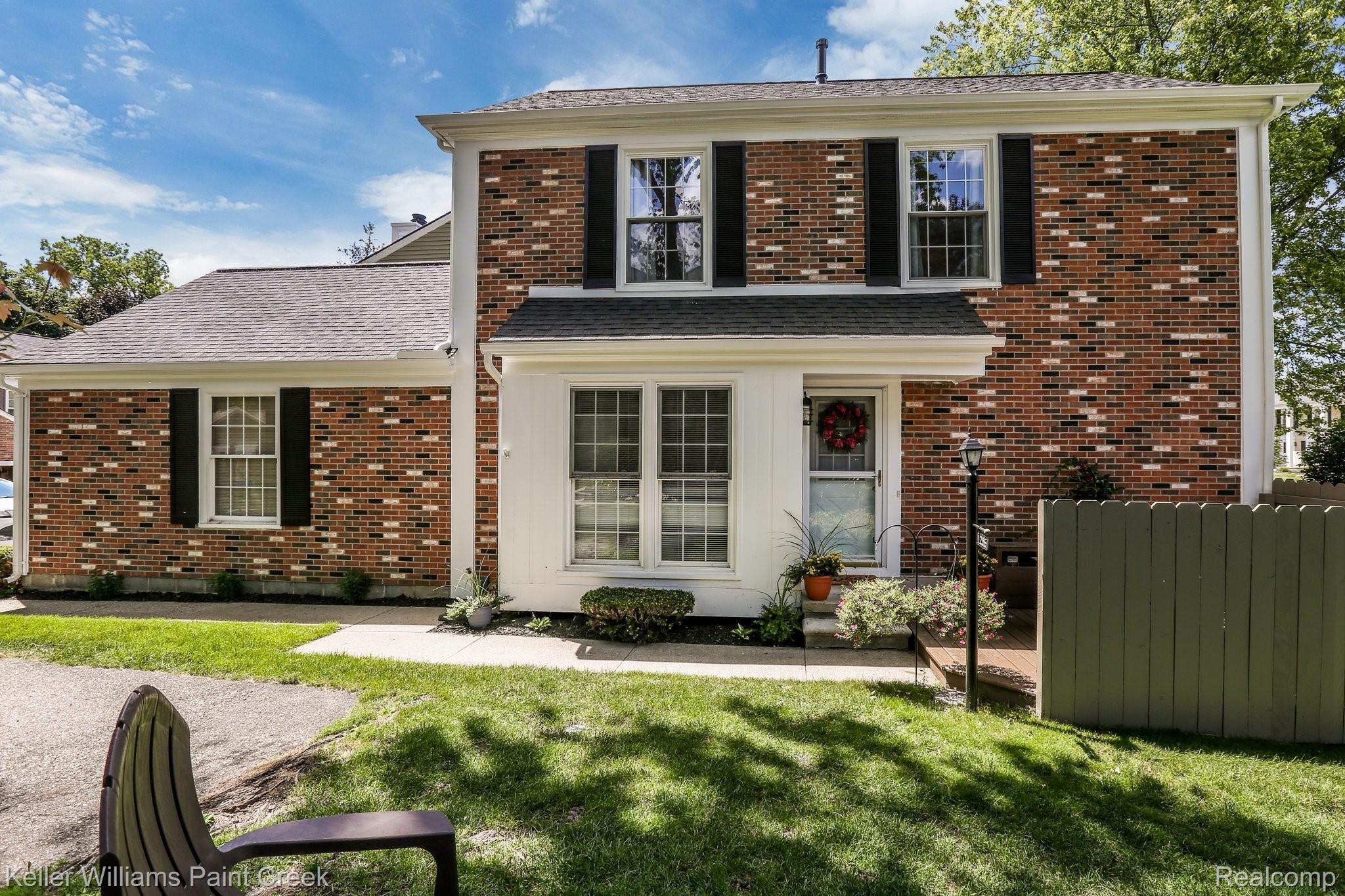 1286 Brook Lane Rochester, MI 48306 - Photo 21 of 30 1286+Brook+Ln+Rochester+Hills-23-web.jpg
