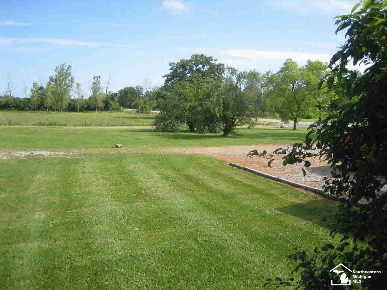 11623 Strasburg Road Erie, MI 48133 - Photo 17 of 24