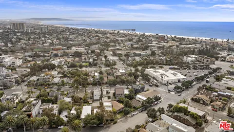 $4,225,000 | 308 1/2 Windward Avenue, Venice, CA 90291