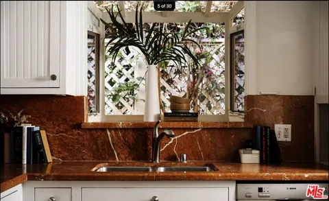 $4,225,000 | 308 1/2 Windward Avenue, Venice, CA 90291