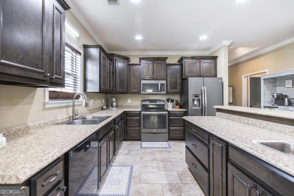 167 Cove Road Cordele, GA 31015 - Photo 11 of 31