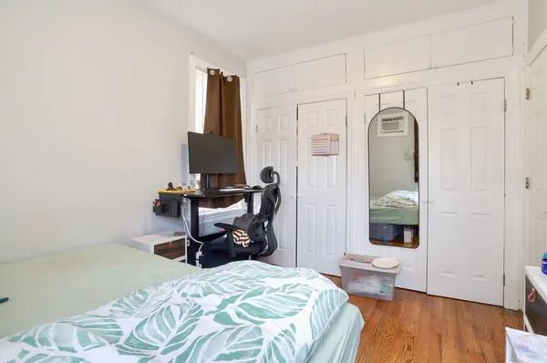 $2,300 | 264 Columbia Avenue, Unit 2, Jersey City, NJ 07307