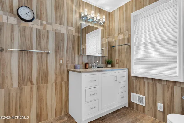 $455,000 | 67 Claridge Court, Unit 152B, Toms River, NJ 08753