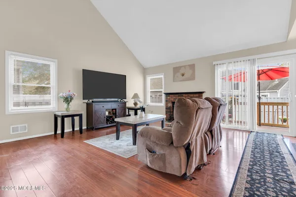 $455,000 | 67 Claridge Court, Unit 152B, Toms River, NJ 08753
