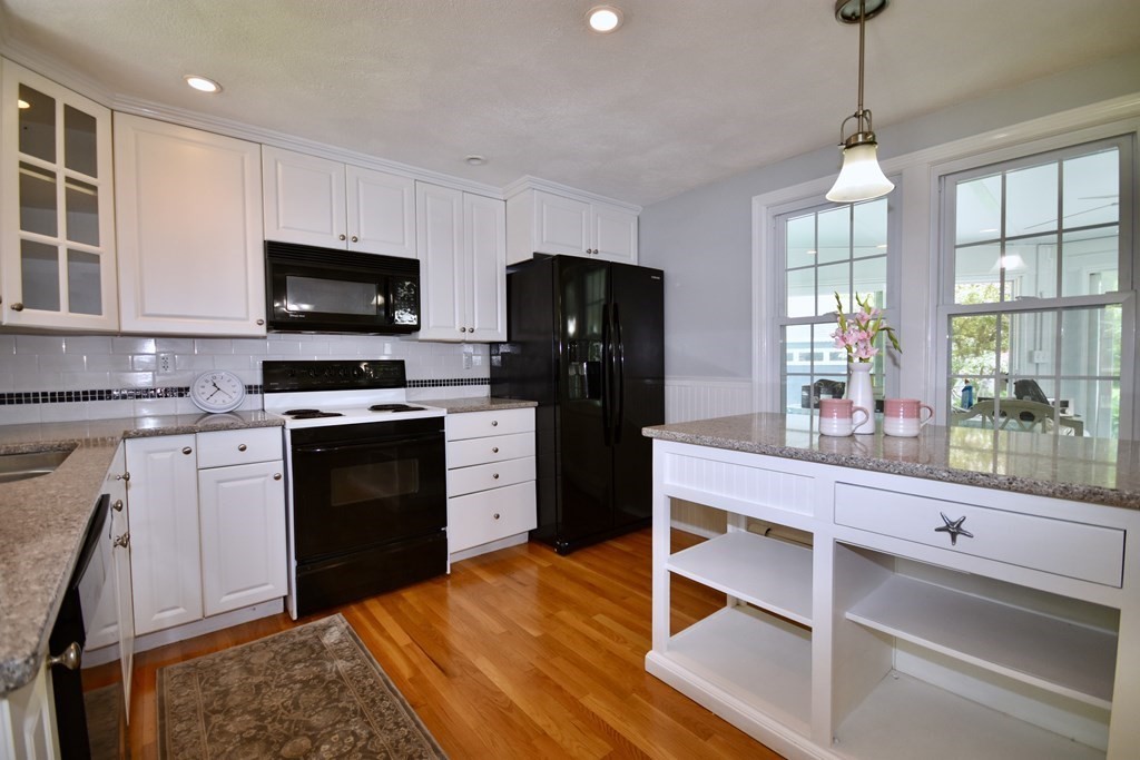 83 Farmersville Road Sandwich, MA 02563 - Photo 11 of 36 Gallery Image 11