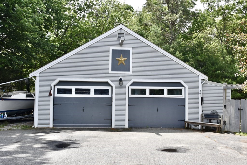 83 Farmersville Road Sandwich, MA 02563 - Photo 6 of 36 Gallery Image 6