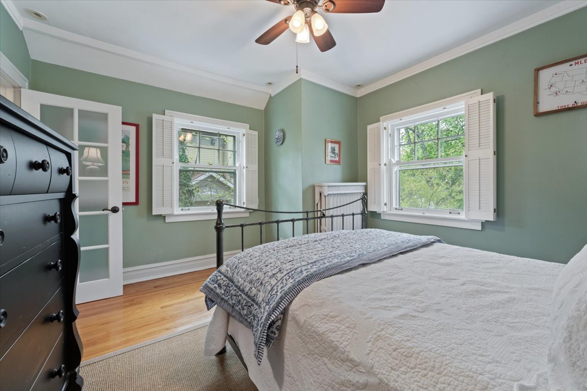 2311 Park Place Evanston, IL 60201 - Photo 20 of 41