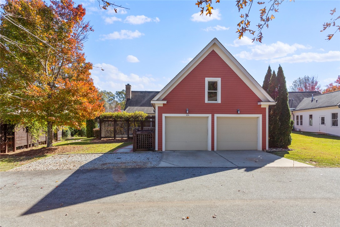 104 Keller Boulevard Clemson, SC 29631 - Photo 4 of 31