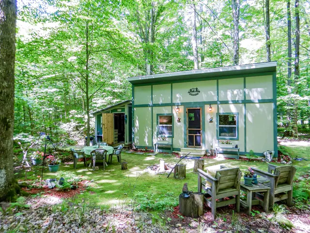 $94,900 | N12366 Chisum Trail, Athelstane, WI 54104