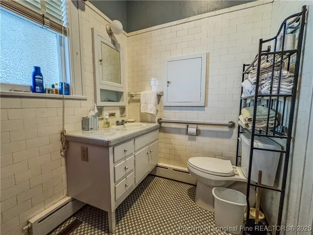 $300,000 | 425 South Main Street, Bladenboro, NC 28320