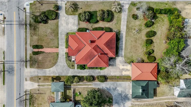 $300,000 | 425 South Main Street, Bladenboro, NC 28320