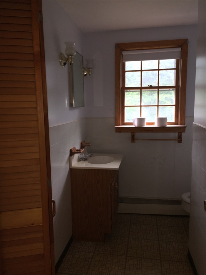31 Bockes Road Hudson, NH 03051 - Photo 22 of 26