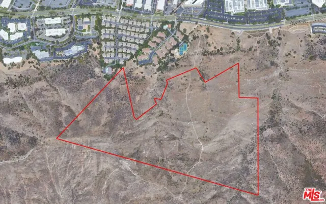 a view of outside area