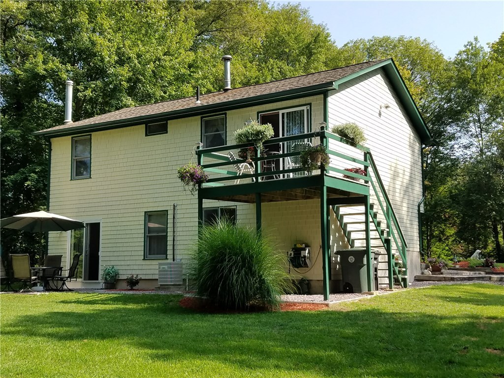 419 Read School House Road Coventry, RI 02816 - Photo 3 of 40