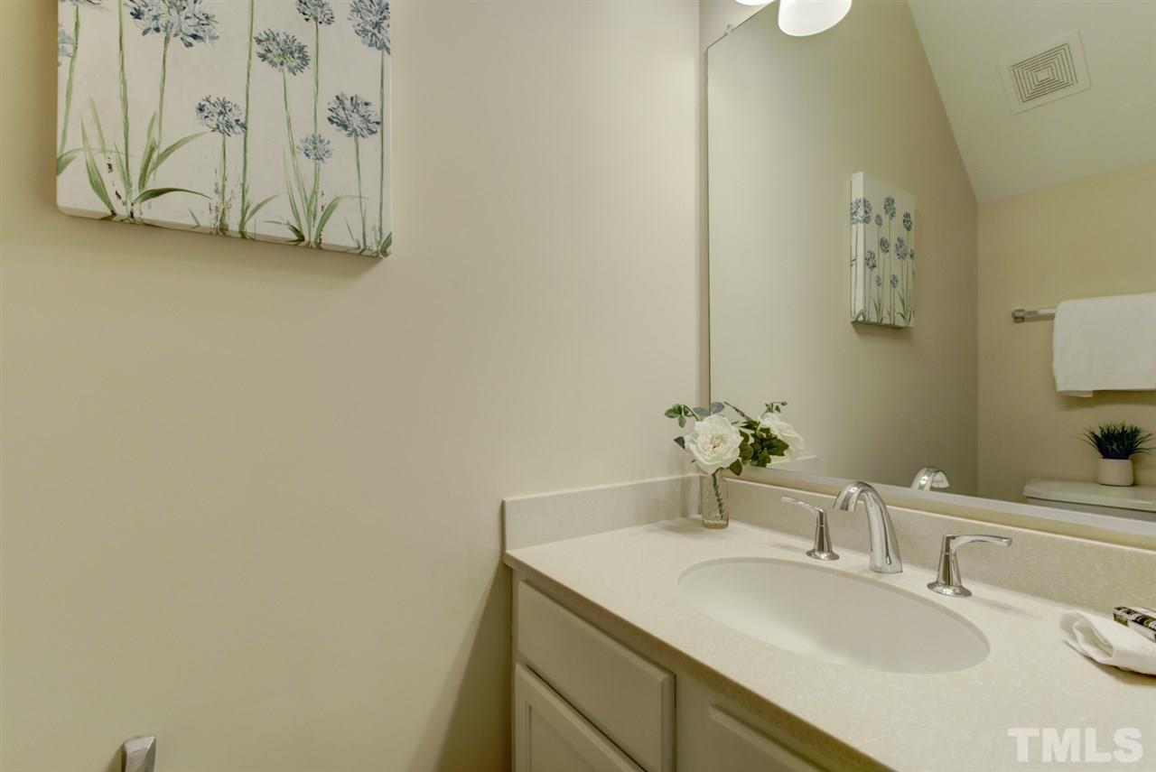 2708 Alder Ridge Lane Raleigh, NC 27603 - Photo 14 of 30 Gallery Image 14