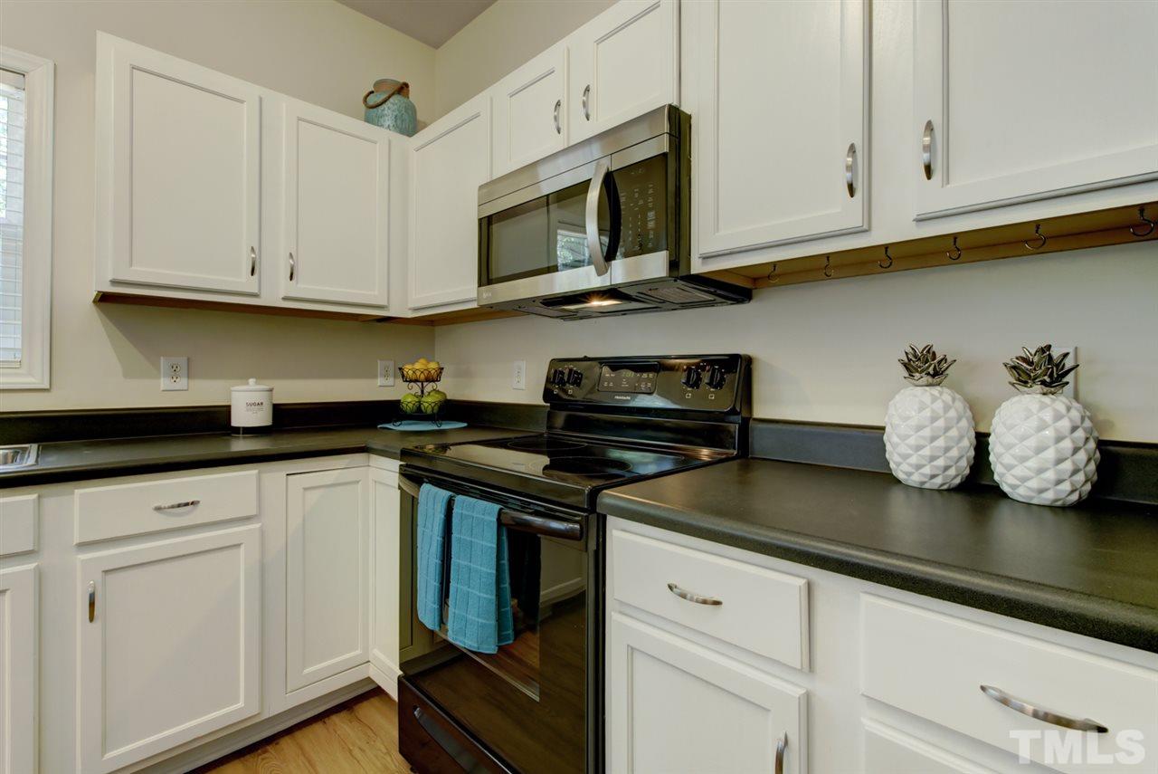 2708 Alder Ridge Lane Raleigh, NC 27603 - Photo 10 of 30 Gallery Image 10