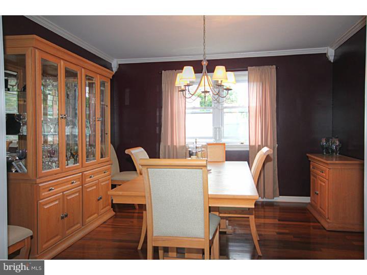 504 Valmore Road Fairless Hills, PA 19030 - Photo 15 of 25 Dining Room