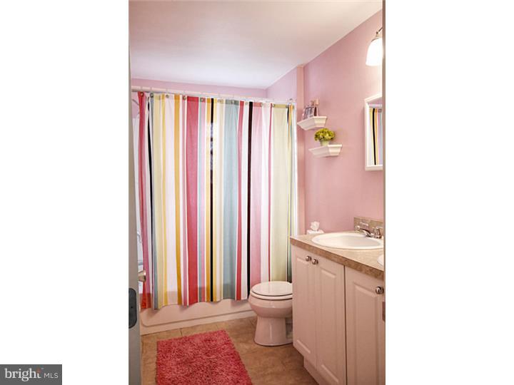 504 Valmore Road Fairless Hills, PA 19030 - Photo 20 of 25 Gallery Image 20