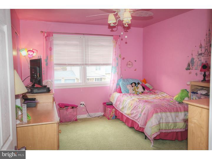 504 Valmore Road Fairless Hills, PA 19030 - Photo 21 of 25 Bedroom 2