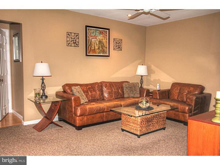 504 Valmore Road Fairless Hills, PA 19030 - Photo 10 of 25 Family Room