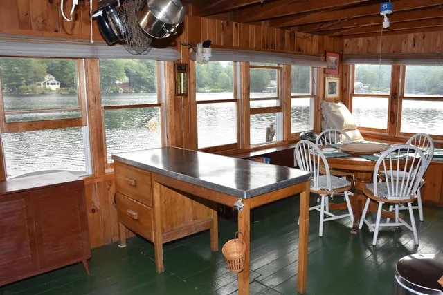 $650,000 | 195 Meadow Lane, Woodbury, VT 05681