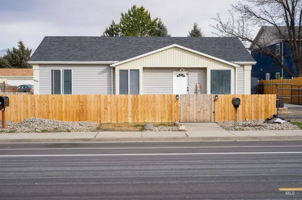 $320,000 | 962 Sparks Street North, Twin Falls, ID 83301