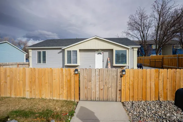 $320,000 | 962 Sparks Street North, Twin Falls, ID 83301