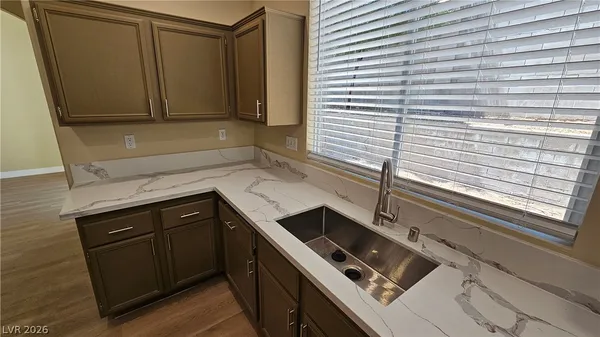 $2,350 | 10309 Pompei Place, Las Vegas, NV 89144