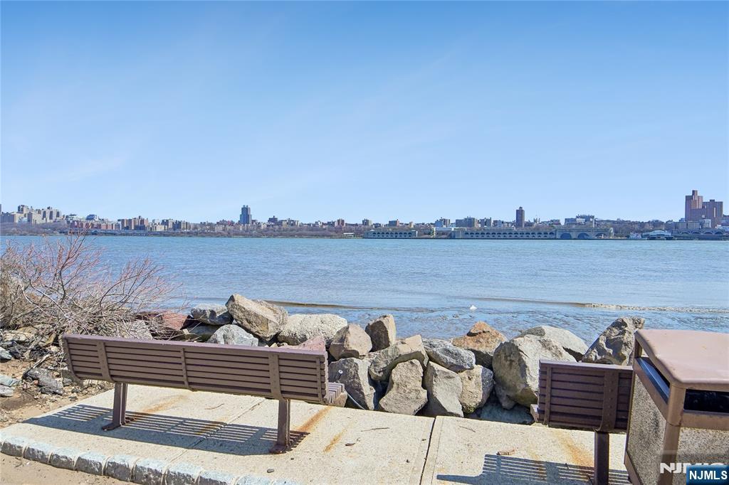 1055 River Road, Unit 302 Edgewater, NJ 07020 - Photo 19 of 20
