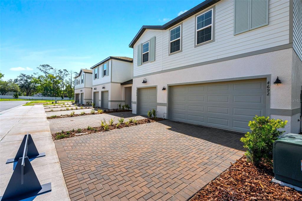 4692 Winding River Road Orlando, FL 32822 - Photo 4 of 35