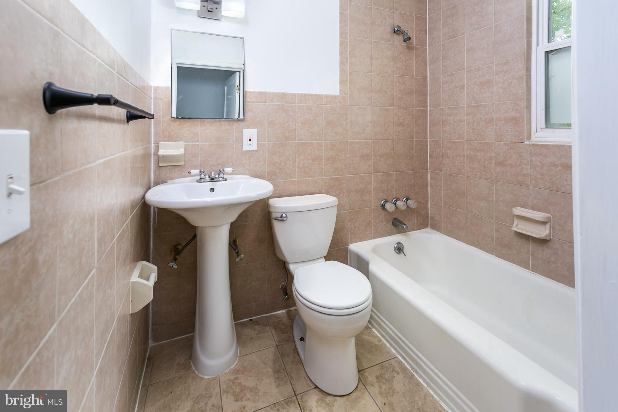 1124 Gleneagle Road Baltimore, MD 21239 - Photo 21 of 25 Apt 2