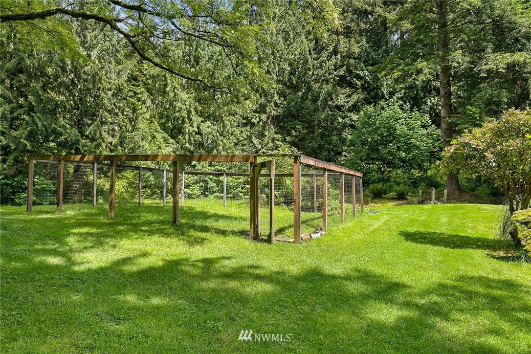 11138 Upper Preston Road Southeast Issaquah, WA 98027 - Photo 36 of 40 Gallery Image 36