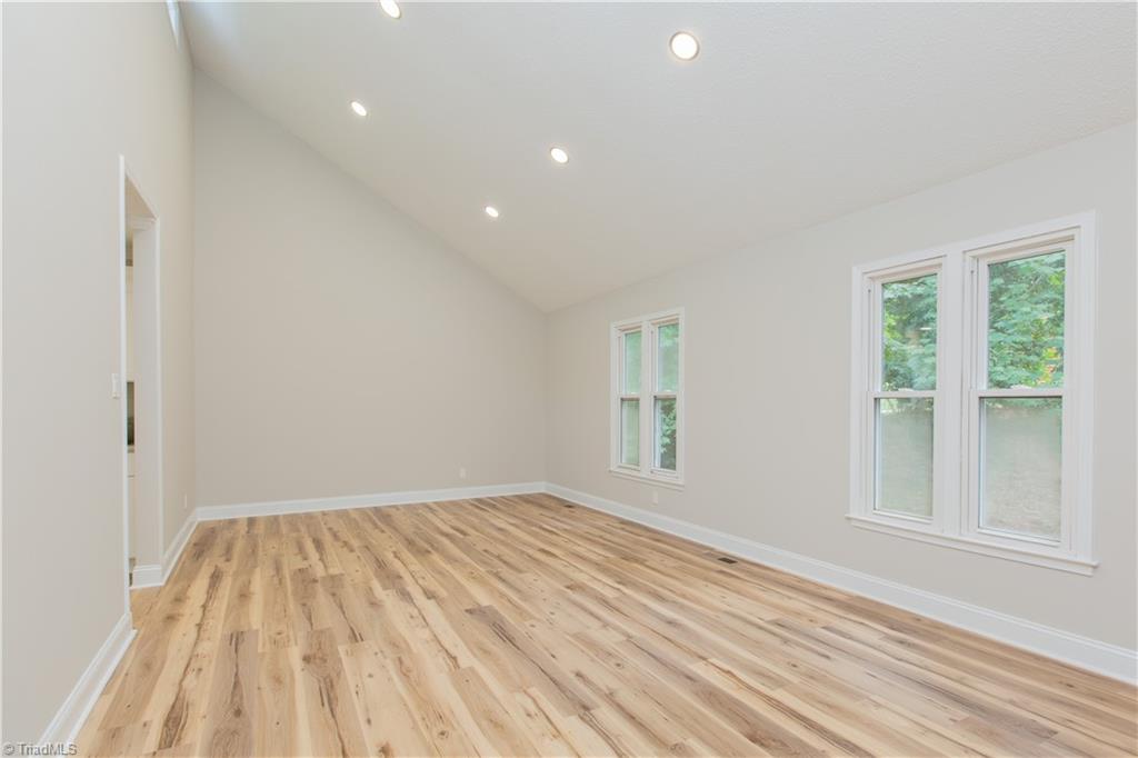 105 Devon Road Jamestown, NC 27282 - Photo 11 of 47
