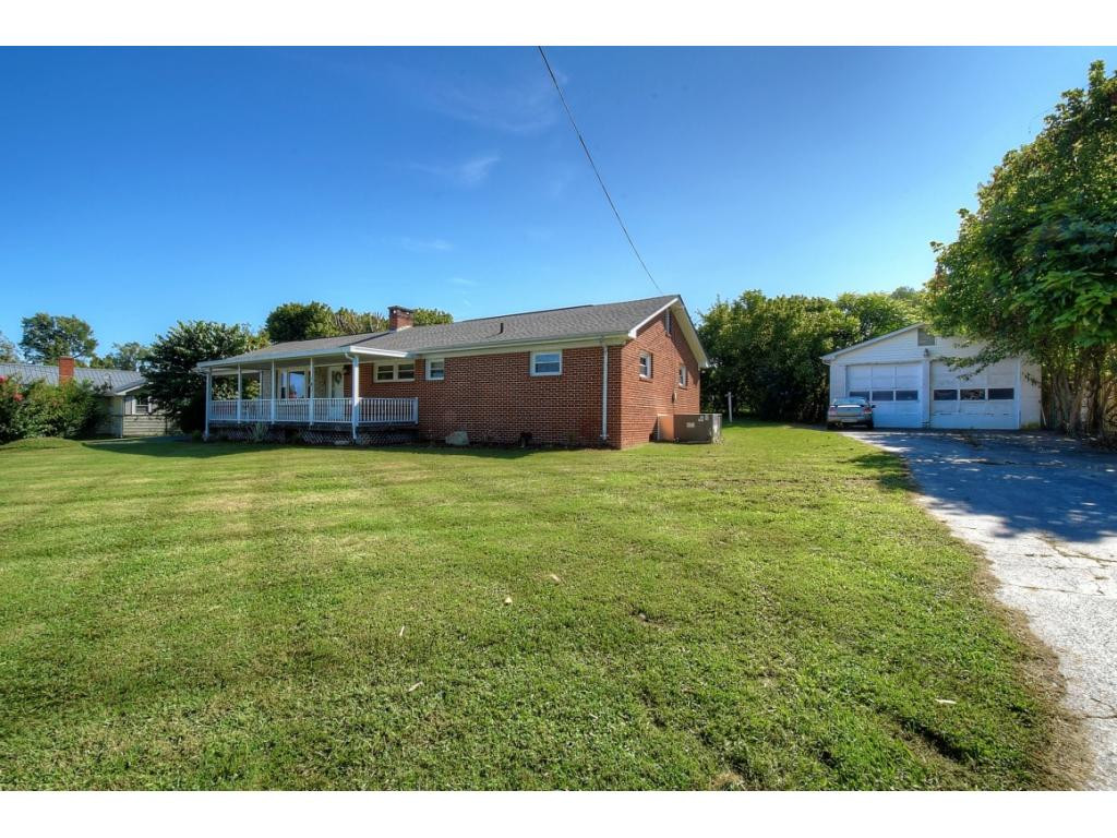 206 Smith Street Erwin, TN 37650 - Photo 2 of 34 Photo 2