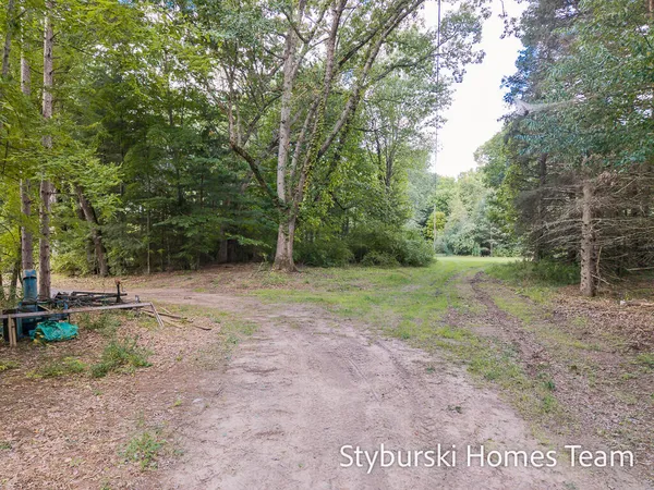 $900,000 | 226 North 176th Avenue, Walkerville, MI 49459