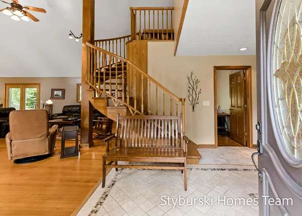 $600,000 | 226 North 176th Avenue, Walkerville, MI 49459