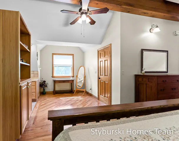 $900,000 | 226 North 176th Avenue, Walkerville, MI 49459