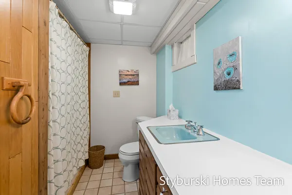 $600,000 | 226 North 176th Avenue, Walkerville, MI 49459
