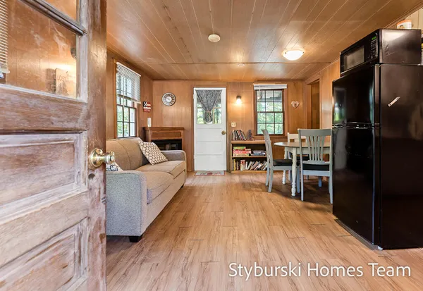 $600,000 | 226 North 176th Avenue, Walkerville, MI 49459