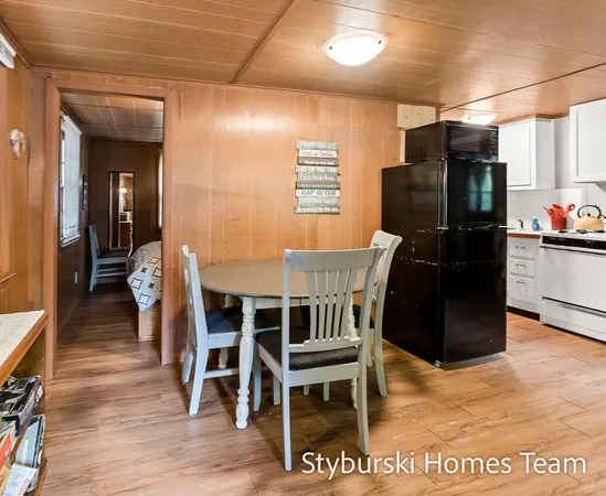 $600,000 | 226 North 176th Avenue, Walkerville, MI 49459