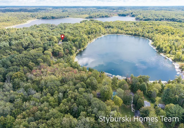 $900,000 | 226 North 176th Avenue, Walkerville, MI 49459