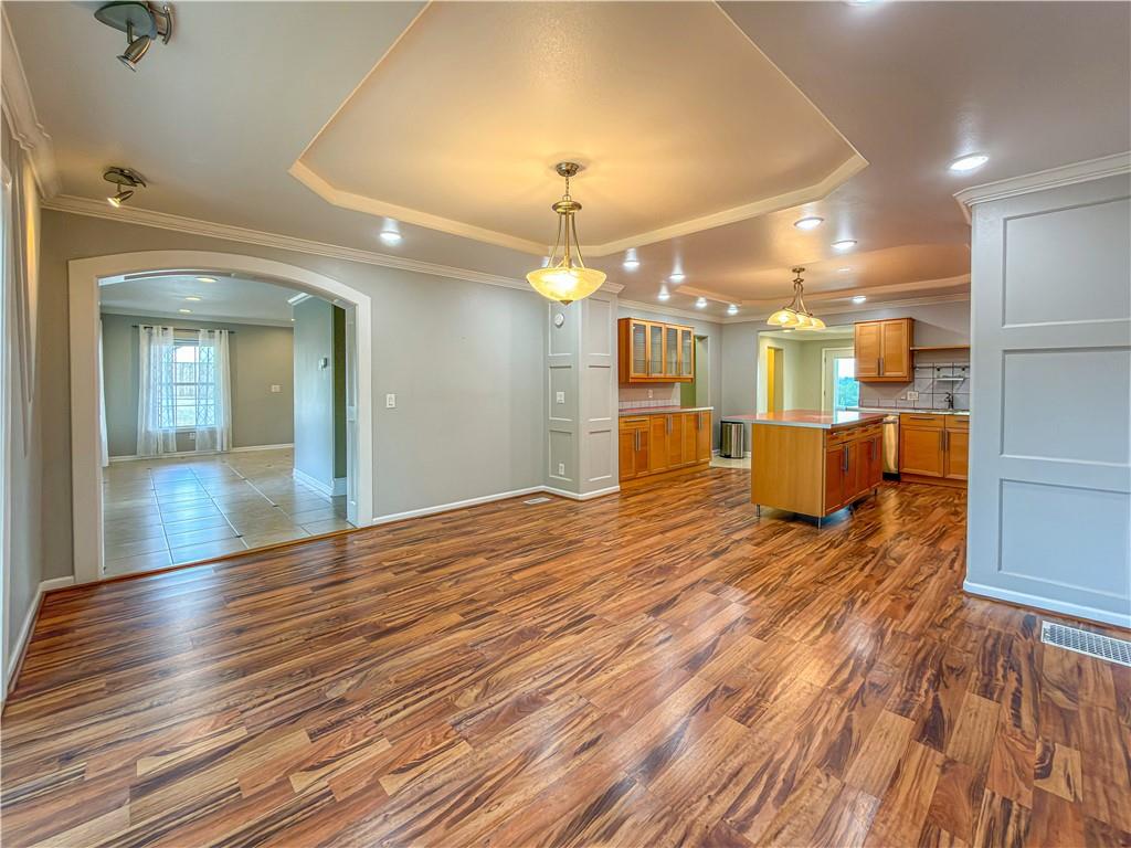 4185 Aspen Road Sedalia, MO 65301 - Photo 9 of 52 Gallery Image 9