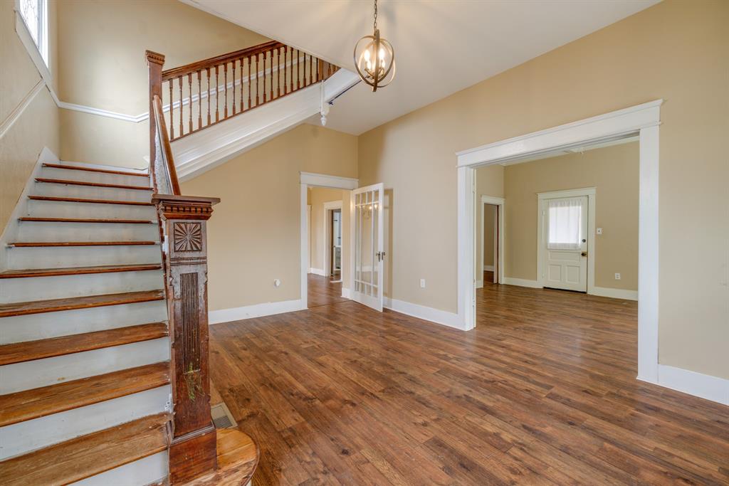 720 West Pecan Street Coleman, TX 76834 - Photo 4 of 40