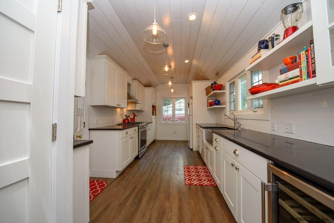 1523 Sunset Road Castleton-on-Hudson, NY 12033 - Photo 5 of 41 Photo 5