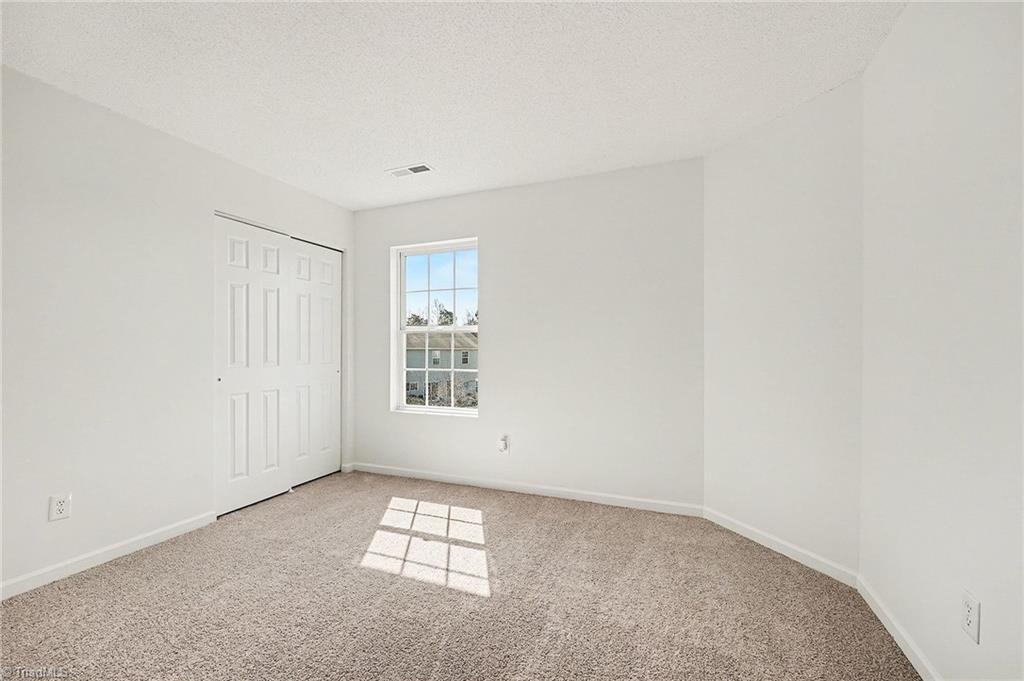 3740 Cottesmore Drive High Point, NC 27265 - Photo 23 of 32