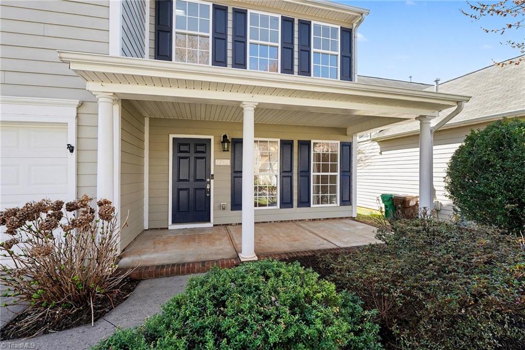 3740 Cottesmore Drive High Point, NC 27265 - Photo 4 of 32